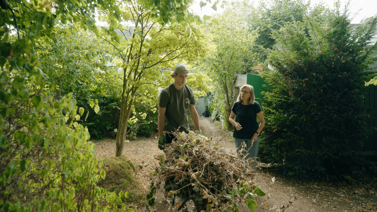 Van tuinieren tot opvang: Antwerps zorgplatform verbindt studenten met ouderen en gezinnen voor hulp aan huis